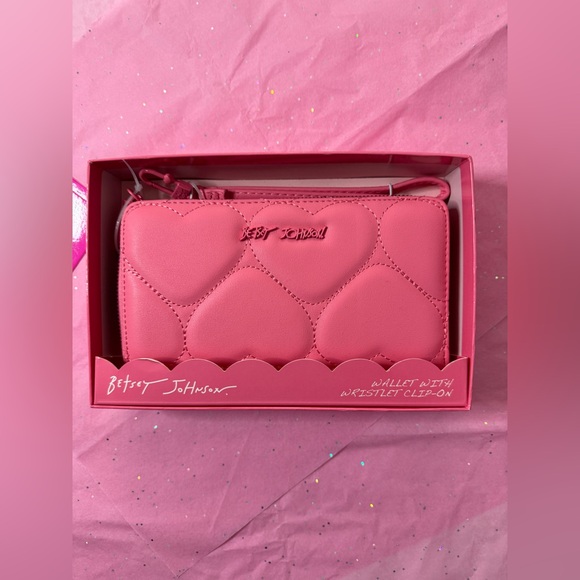 Betsey Johnson Quilted Pink Wallet - Picture 2 of 9